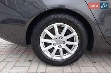 Универсал Audi A4 2015 в 