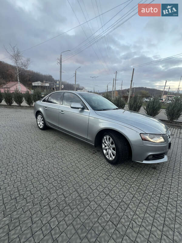 Седан Audi A4 2009 в Полтаве