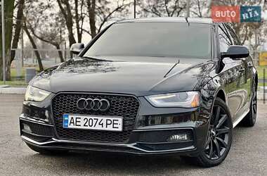 Седан Audi A4 2014 в Львове