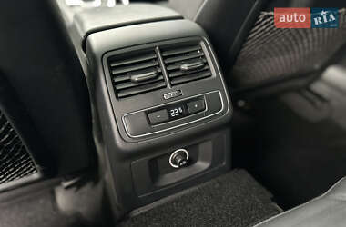 Седан Audi A4 2015 в 