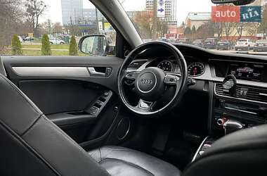 Седан Audi A4 2014 в Львове