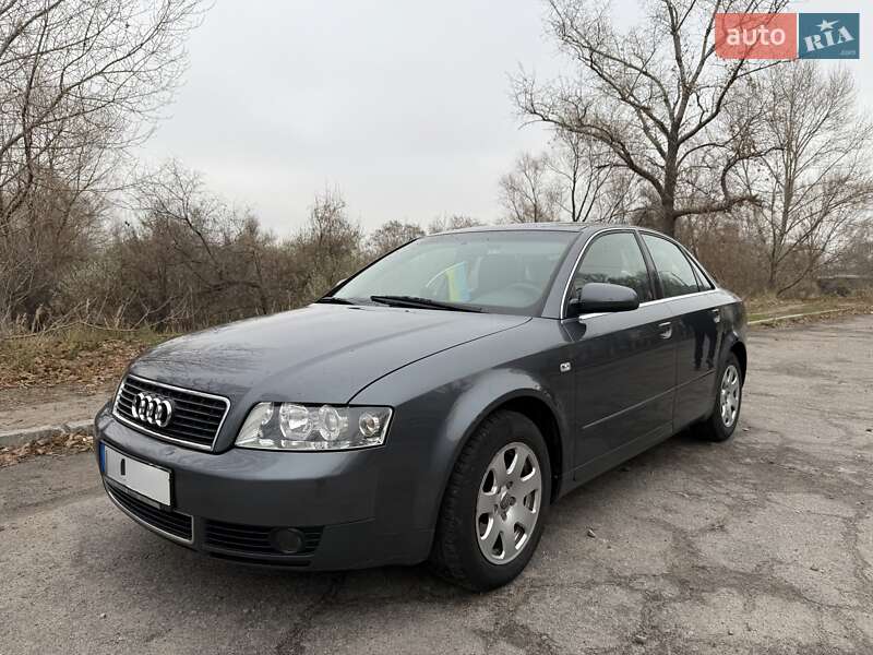 Седан Audi A4 2003 в Днепре