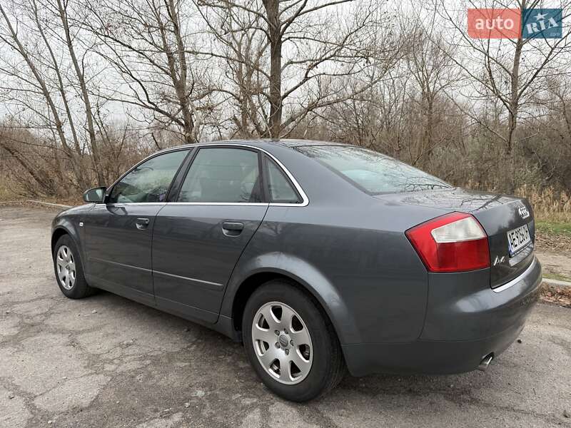 Седан Audi A4 2003 в Днепре
