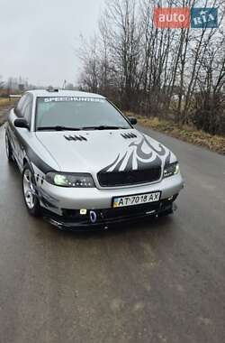 Седан Audi A4 1995 в Богородчанах