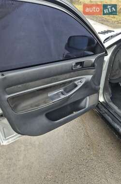 Седан Audi A4 1995 в Богородчанах