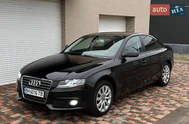 Седан Audi A4 2011 в Одессе