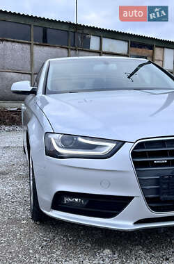 Седан Audi A4 2014 в 