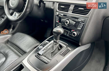 Седан Audi A4 2014 в 