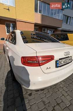 Седан Audi A4 2015 в Львове