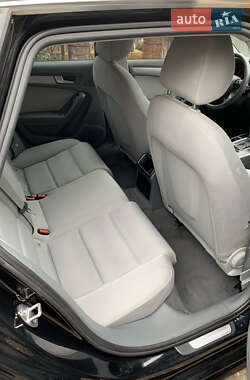 Универсал Audi A4 2012 в 