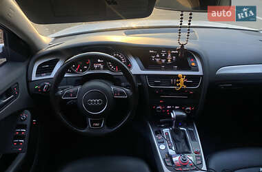 Седан Audi A4 2015 в 