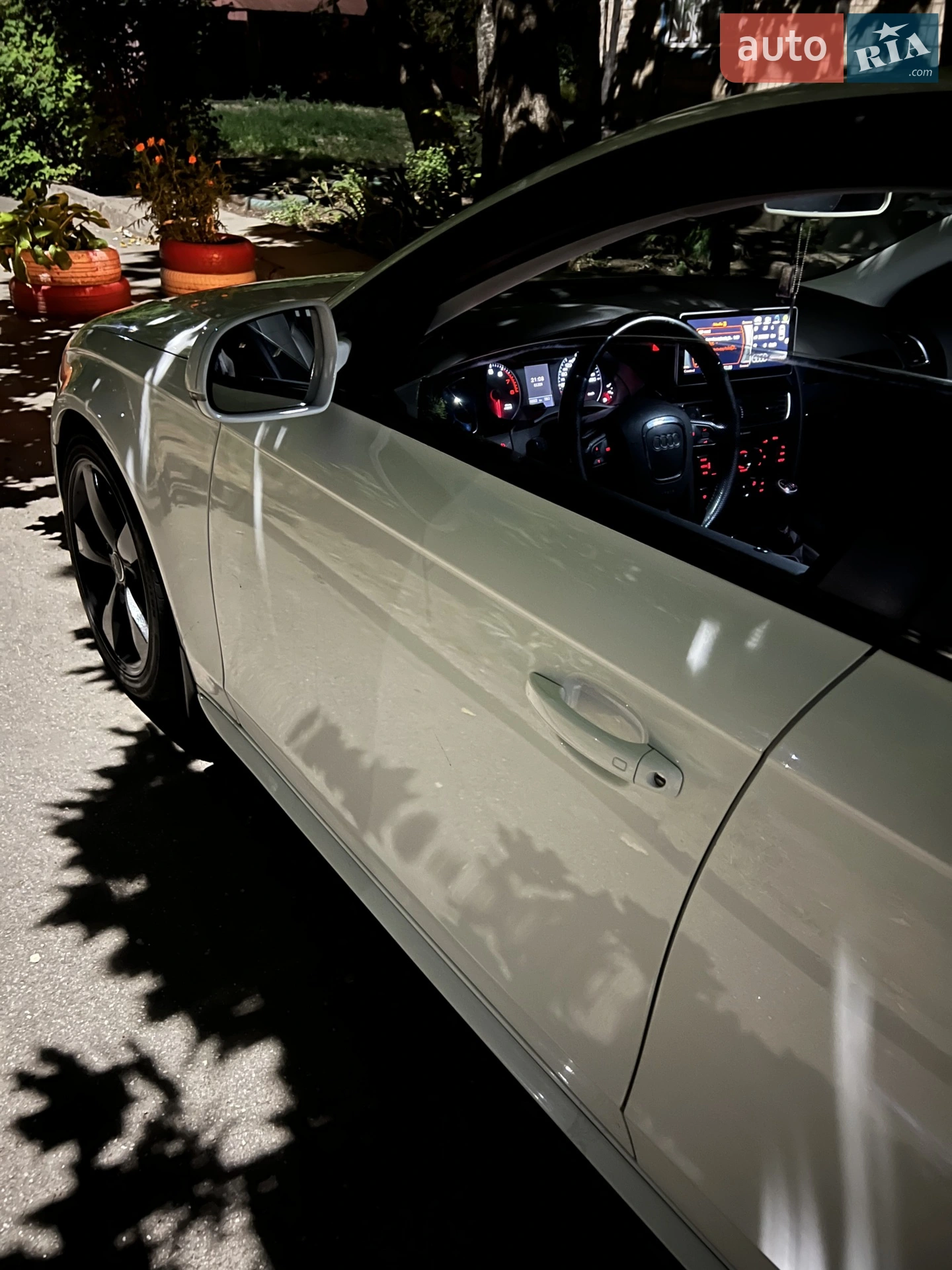 2011 Audi A4 - мініатюра 2