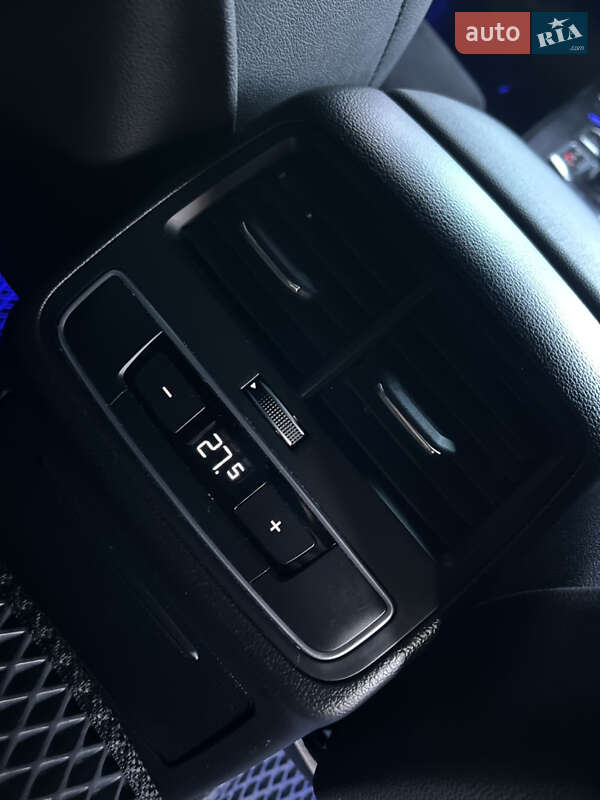 Универсал Audi A4 2016 в Днепре