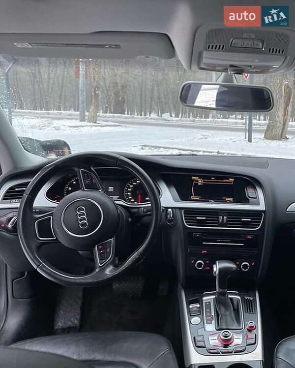 Седан Audi A4 2015 в Тернополе