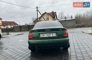 Седан Audi A4 1998 в Трускавці