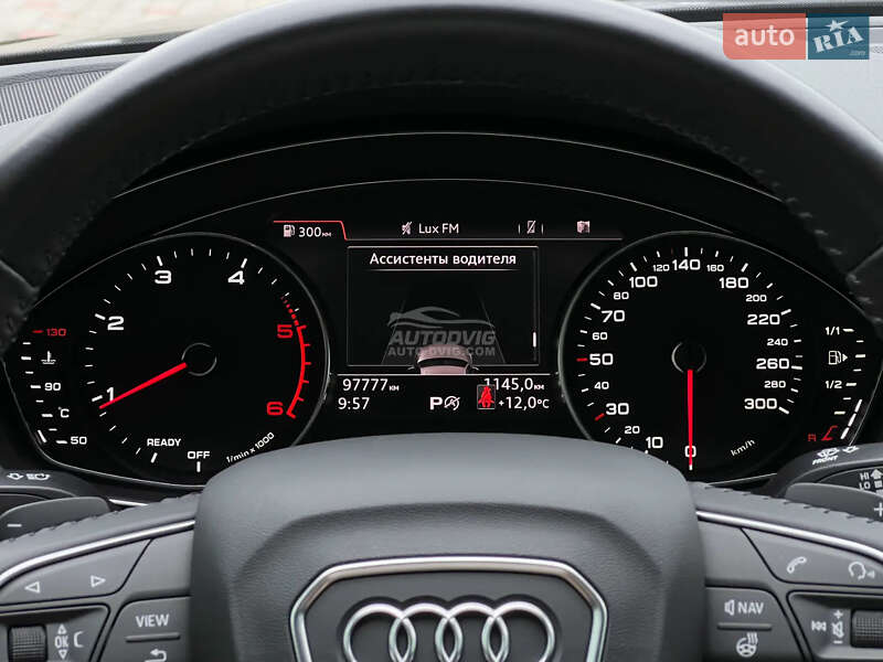 Седан Audi A4 2017 в Каменец-Подольском