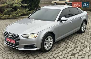 Седан Audi A4 2017 в Ровно