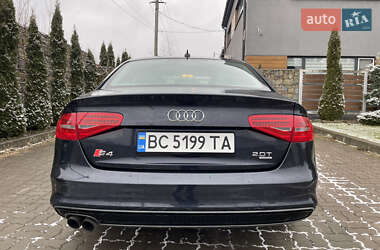 Седан Audi A4 2013 в Стрию