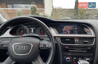 Седан Audi A4 2013 в Стрию