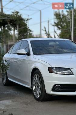 Седан Audi A4 2012 в 