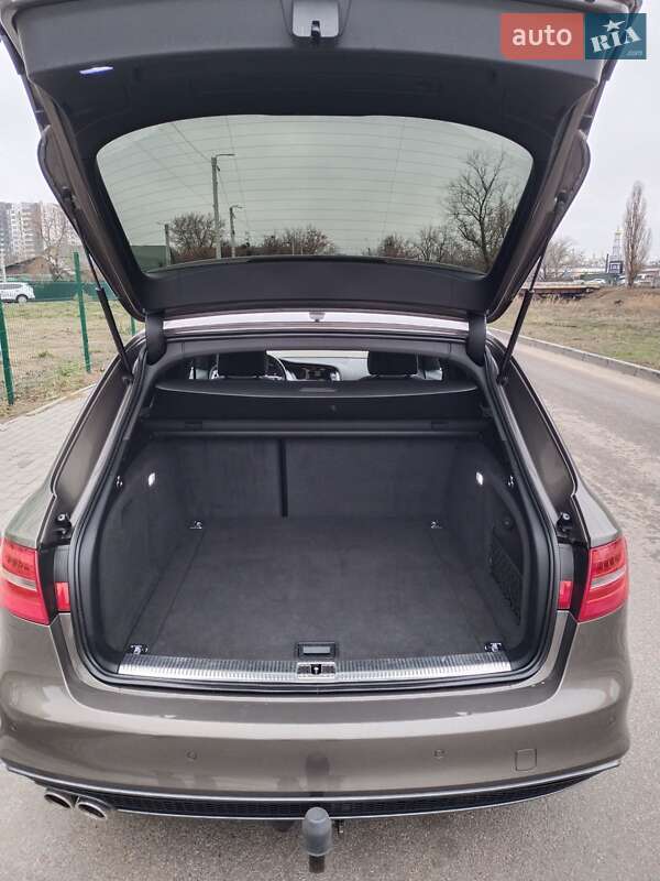 Универсал Audi A4 2015 в Харькове