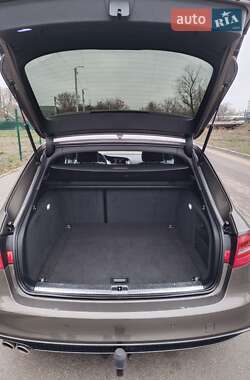 Универсал Audi A4 2015 в 