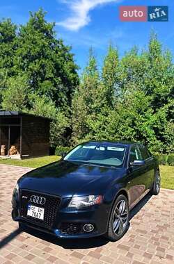 Седан Audi A4 2010 в Чернівцях