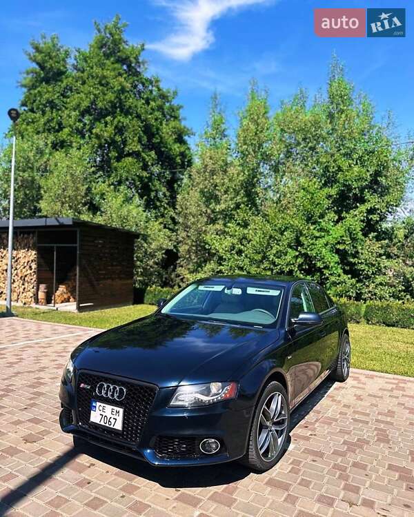 Седан Audi A4 2010 в 
