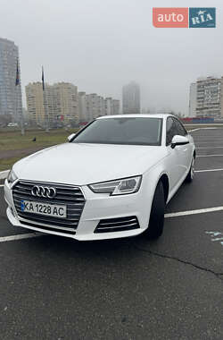 Седан Audi A4 2016 в 