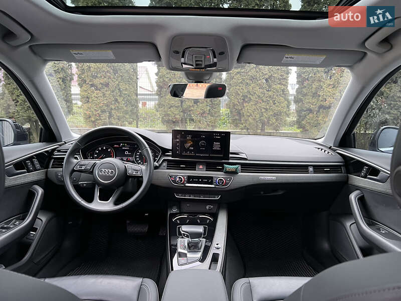 Седан Audi A4 2021 в Виннице
