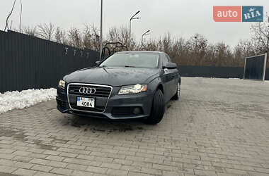 Седан Audi A4 2011 в Києві