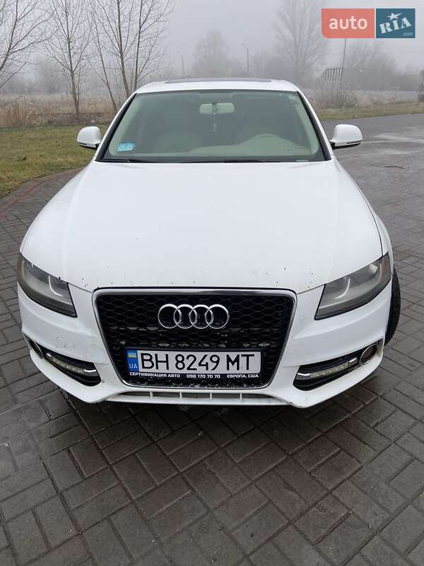 Седан Audi A4 2009 в Нововолинську