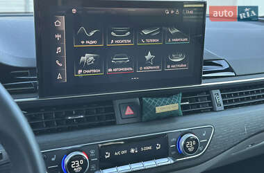 Седан Audi A4 2021 в 
