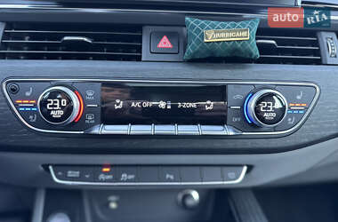 Седан Audi A4 2021 в 