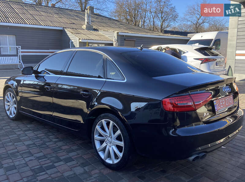 Седан Audi A4 2013 в Ширяево