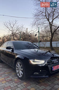 Седан Audi A4 2013 в 