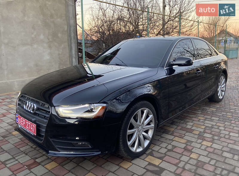 Седан Audi A4 2013 в Ширяево