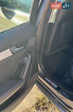 Универсал Audi A4 2015 в 