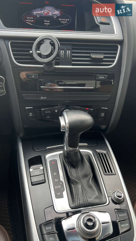 Седан Audi A4 2014 в Києві