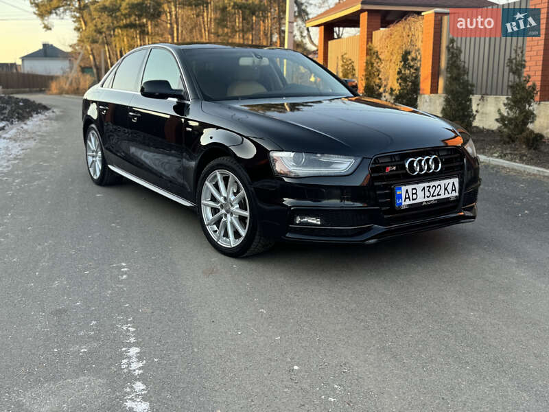 Седан Audi A4 2014 в Вінниці