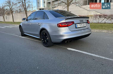 Седан Audi A4 2014 в 