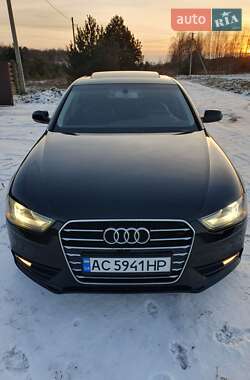 Седан Audi A4 2013 в Луцьку