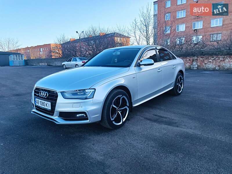 Седан Audi A4 2013 в 