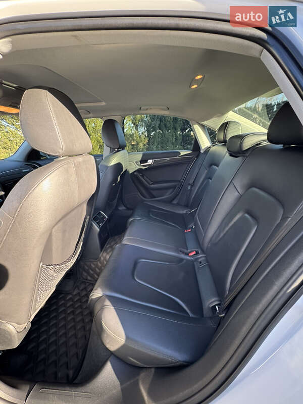 Седан Audi A4 2015 в Днепре