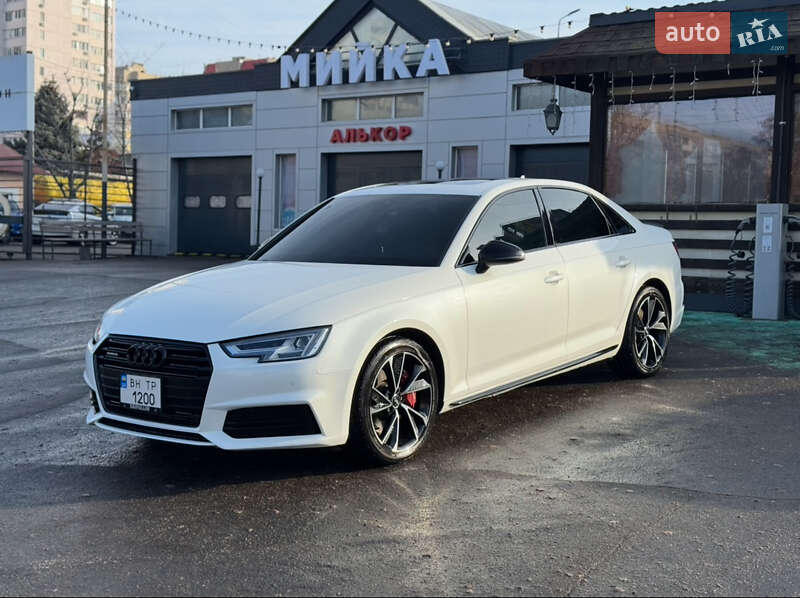 Седан Audi A4 2016 в Одессе