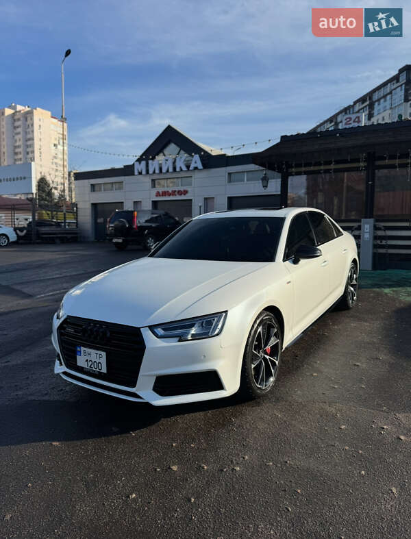Седан Audi A4 2016 в Одессе