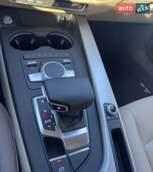 Седан Audi A4 2016 в Одессе