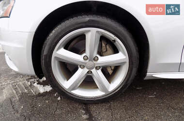 Седан Audi A4 2012 в 