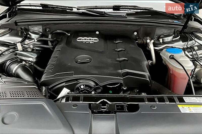 Седан Audi A4 2015 в Львове