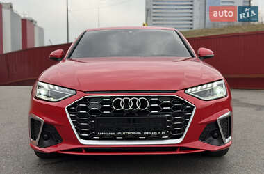 Седан Audi A4 2020 в 